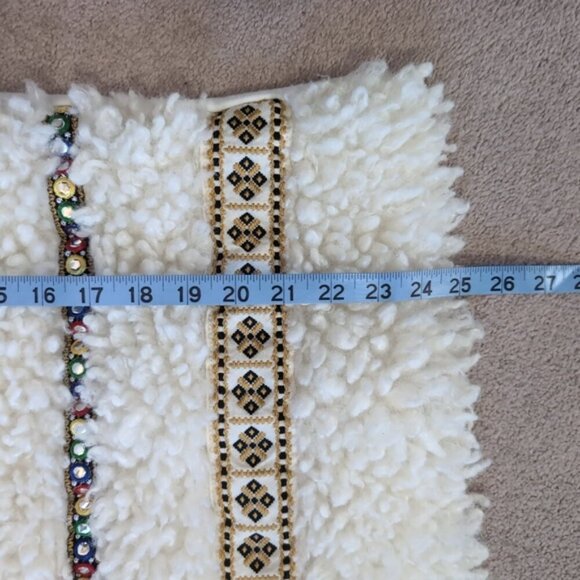 Zara Shaggy Sherpa Fleece Faux Fur Embellished Embroidered Street Sweater S - Picture 4 of 7